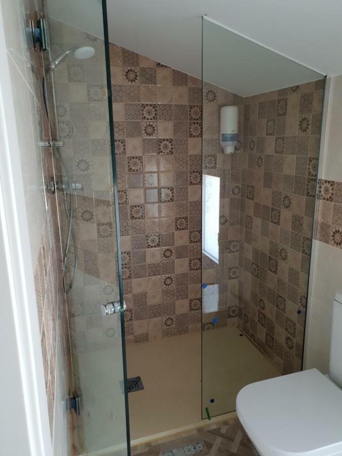 Apartamentos Hostal Cabanas Карбонерас-де-Гуадасаон Экстерьер фото